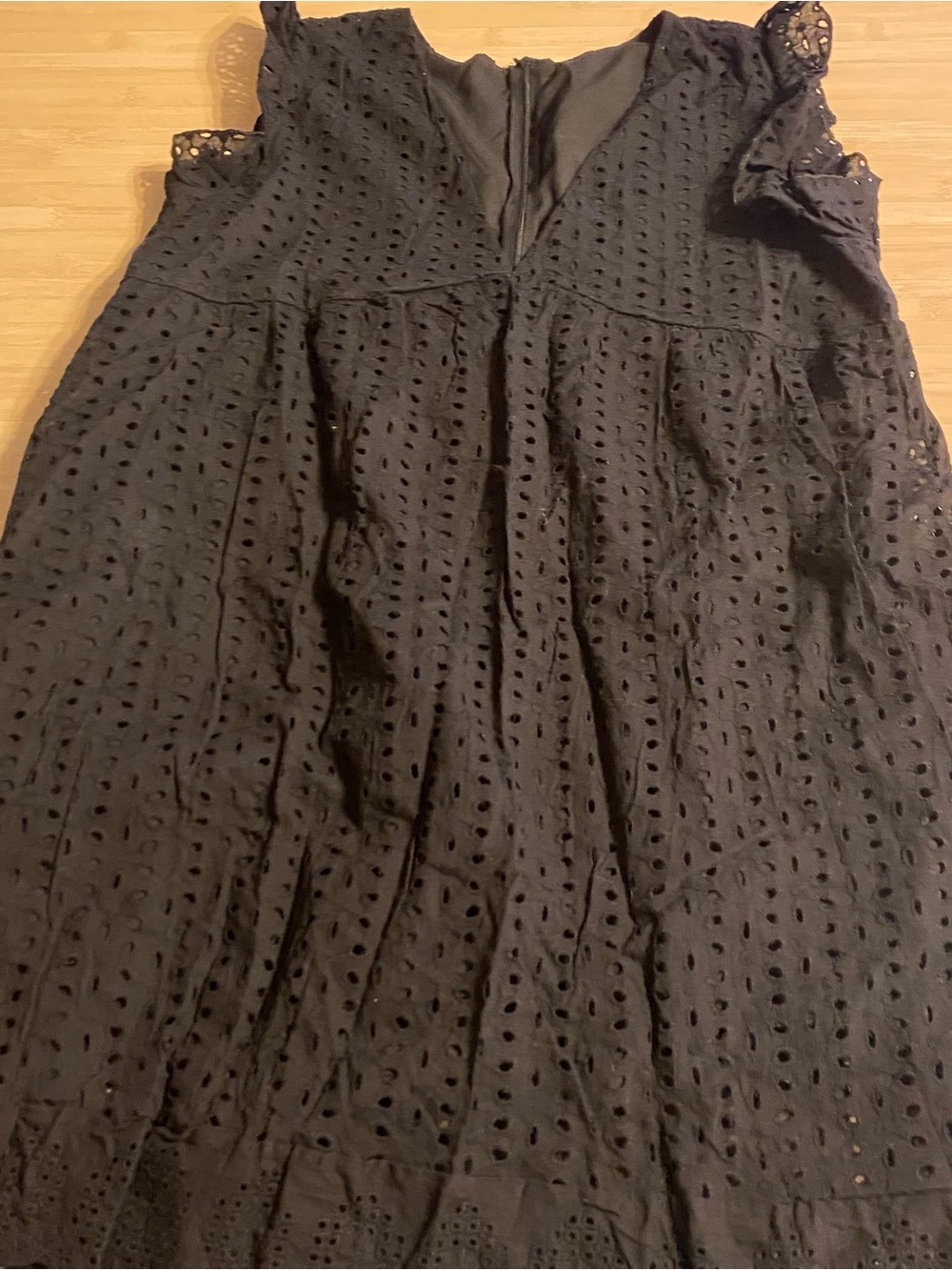 Women’s size Extra Large XL Clothes Lot Sunglasses